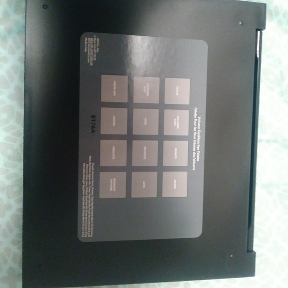 NIB BECCA VOLCANO GODDESS EYESHADOW PALETTE - Picture 8 of 8